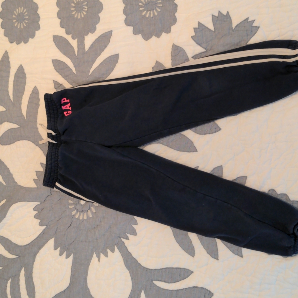 Gap cropped sweat pants